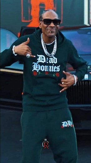 Snoop Dogg’s Smooth Dance to Ya Ya 🔥
