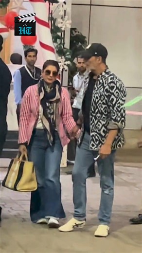 #WATCH | #AkshayKumar, Twinkle Khanna, their son Aarav and daughter Nitara have been captured at the airport. | Hindustan Times