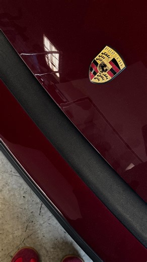 They don’t make things like they used to—but we do. Visit Makellos and see where building and restoration become an art form! 🚗 | Makellos Classics