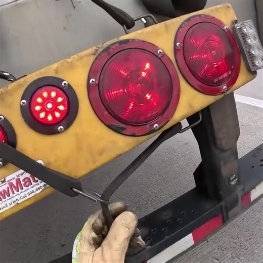 Racing against time to remove blocking semi-truck | Ron Pratt