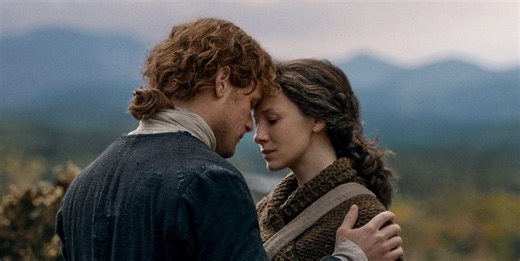 Annie Lennox Is Performing the Opening Credits Theme for Outlander’s Final Season