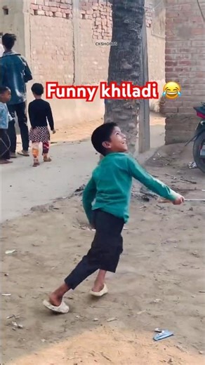 Badminton Funny Khiladi 😂 | Crazy Badminton Shots & Comedy Match 🔥🏸