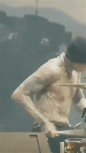 90’s Rock & Grunge on Instagram: "“What’s My Age Again?” — Blink-182 Blink-182 released What’s My Age Again? in 1999 as the lead single from their breakthrough album Enema of the State. The song was written primarily by Mark Hoppus and quickly became one of the band’s defining tracks. It captures the late-90s pop-punk spirit: youthful rebellion, refusing to grow up, and the awkward transition from teenage chaos into adult responsibility. Its playful lyrics and fast, melodic hooks helped push Bli