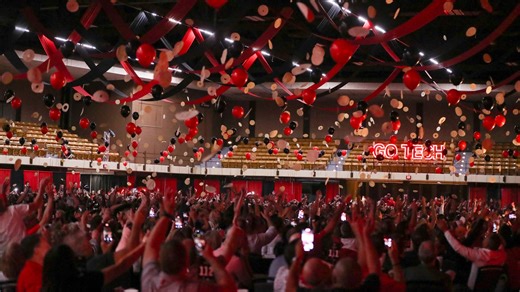 Texas Tech football fans toss tortillas at Red Raider Club kickoff luncheon