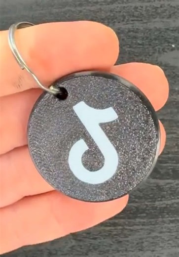 How to get more TikTok followers offline 👇 Tap this NFC keychain on a phone → Your TikTok profile opens instantly. Simple. Fast. Effective. 📩 DM to order More drops on the way. #TikTokTips #NFCMarketing #SmallBusiness #Keychain #NewDrop