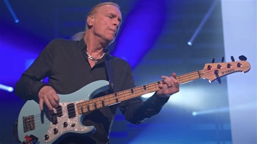 BILLY SHEEHAN Will Be Working With 'A Lot Of Folks' On 'Some Records And Possibly Touring As Well'