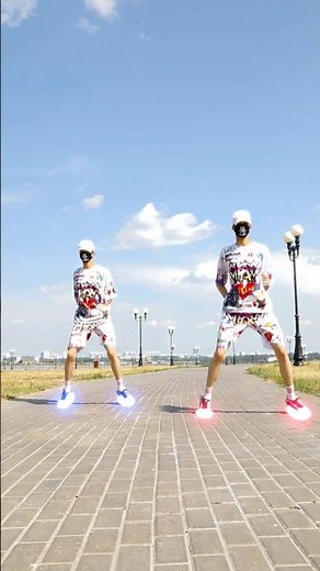 Симпа 😱🔥 NEON SHUFFLE DANCE 😎 TWINS DANCING ⭐️