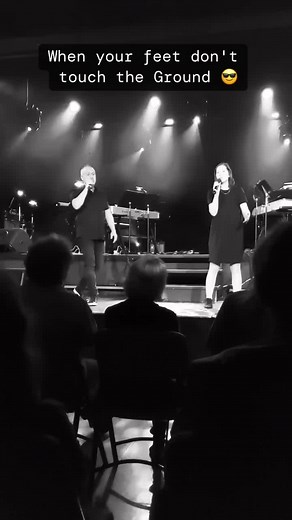 When your feet don't touch the Ground ❤️ De la comédie musicale #findingneverland #musical avec ma fille adorée 😍