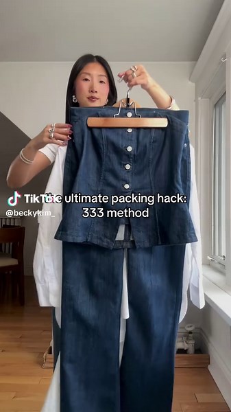 Becky (@beckykim_) - how to avoid overpacking with the 333 method @Banana Republic #bananarepublicpartner #capsulewardrobe