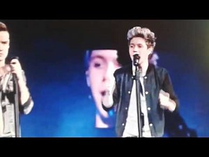 One Direction - Niall Horan - Drive to KFC