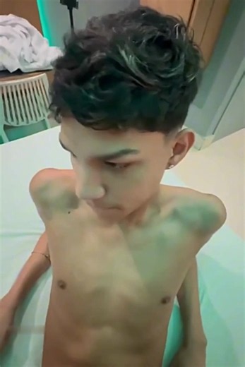 Jair Alves et ses amis : Action Hardcore Bareback Anal Creampie