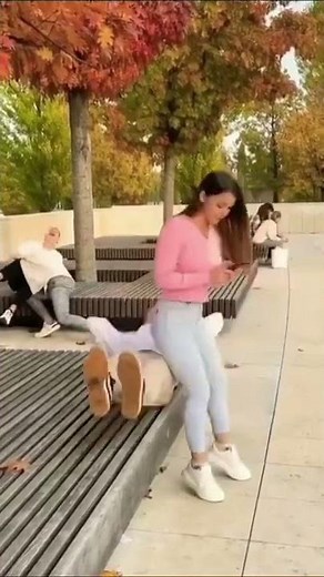 se*y-girl-sit on boy