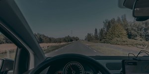 When faced with a cracked or chipped windshield, it is crucial to consider whether your vehicle requires a repair or a replacement. Crystal Glass Canada, a auto glass service provider, for over 75 years, emphasizes that the decision depends on the size and severity of the damage. For minor chips smaller than a quarter in diameter, repair may be sufficient to restore the structural integrity of the glass. However, cracks longer than three inches or located at the edge of the windshield are more l