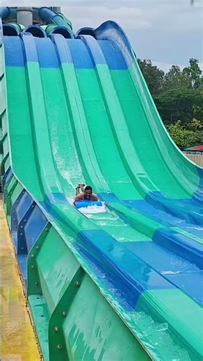 Singapore swimming pool #singaporevlogs #singaporetamil #tamilvlog #VjSamayalToLifestyle