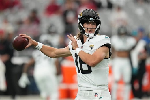 NFL Week 12 news, live updates: Trevor Lawrence turns it over 4 times, Cowboys look to mount second-half comeback vs. Eagles