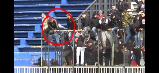 pitanje glasi da li je smesniji ovaj sto pada sa ograde ili ovaj sto zove drugare u boj?