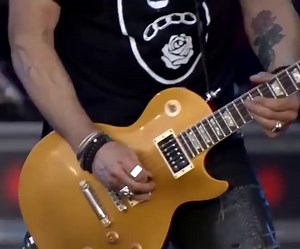 Guns N' Roses - Sweet Child O' Mine (Live 2022) | Music For Memory