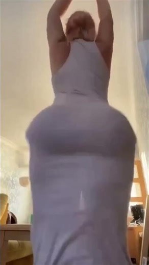 cute pawg clapping her cheeks #educational #dance #dancing