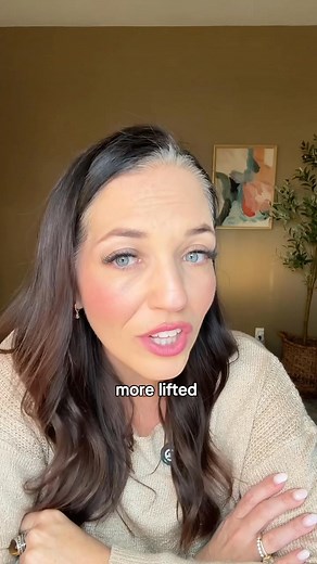 Celebs don't actually get work done... they just use the POWER REDO WRINKLE FIX! This is Hollywood's best kept secret to smooth skin over 40, and now YOU can have it too! Find out why celebs are OBSESSED🤯 📦 Try Before You Buy for 14 Days ✨ Take the quiz to get yours before it sells out 🕒 Juvinity™, Vitamin C, Rosehip Oil smooths skin | IL MAKIAGE