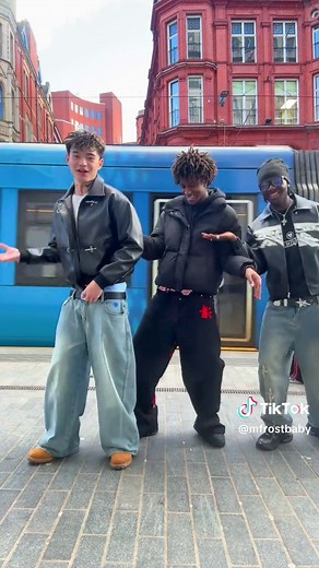 How to Style Brooklyn Frost, Supermade & Chubz Jeans