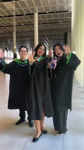 Con-grads-u-ate to our amazing Class of 2025! 🎓 The countdown to graduation is on — and your big day is just around the corner! ✨ Before you step into your gown and onto the stage, head over to www.rp.edu.sg/graduation for everything you need to know. #discoverRP #RPpride #lifeinRP #GreaterMe #BeSoMuchMore #RPGrad | Republic Polytechnic