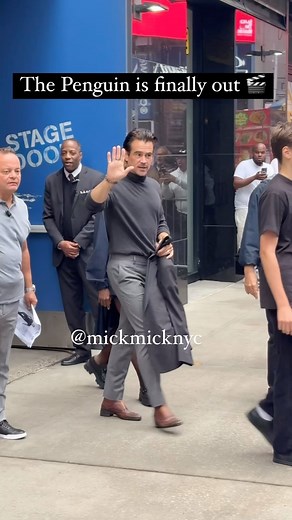 Mickey Blank 🗽 on Instagram: "Colin Farrell, 48, and his son, Henry Farrell, 14, in a rare public appearance! Making rounds in NYC for the much anticipated premiere of The Penguin 🎬🥰 #thepenguin #colinfarrel #premiere #redcarpet #entertainmentnews"