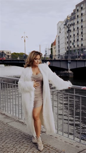 KIM GLOSS on Instagram: "It’s my birthday✨"