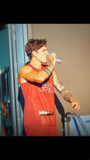 Bünyamin on Instagram: "Zanioloyu görüp takip etmeyecek GALATASARAY’lı yok. • • • #galatasaray #gs #nicolozaniolo #aftereffect #fyp #edit #4k #viral"