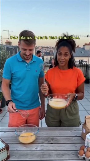 Push Down Whisk – No Batteries Needed!