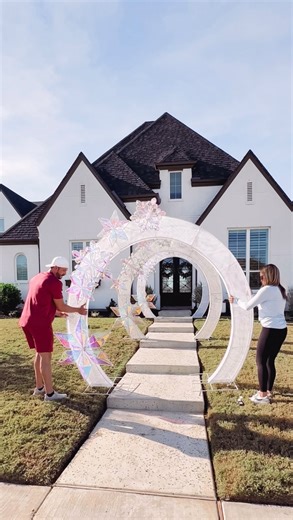 Sierra Honeycutt | Content Creator on Instagram: "Something about Christmas lights yall 😍 comment “ outdoor lights “ and I’ll send you the details on everything we used to transform our yard ❄️🫶 I didn’t record setting up this year because it was literally freezing 😂 So here’s last year’s! It’s all up again and the kids are obsessed!! 🥹🎄 #christmaslights #samsclubchristmas #christmasdecorations🎄 #outdoorchristmas #outdoorchristmaslights"