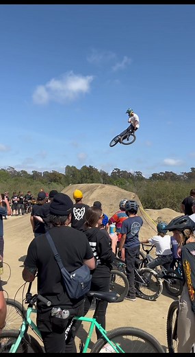 Cant wait to see someone beat this (except for like, the really gnarly professionals) #whip #mtb #dirtjump #dirtjumper #dirtjumps #mtbwhip #challenge