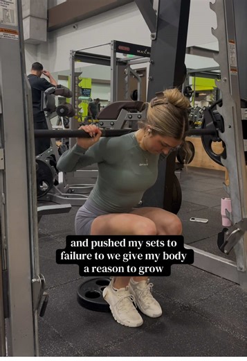 ⭐️HOW I BULKED⭐️ exactly how i determined what i would eat and the mindset i had for my training to maximize muscle growth🤌 cutting and bulking are amazing tools for fitness progress as long as they are done safely and with intent🩵 hope this can teach someone out there and help you reach your goals🤸‍♀️ #glutegrowth #bulk #uconn #gymprogress #gymtransformation