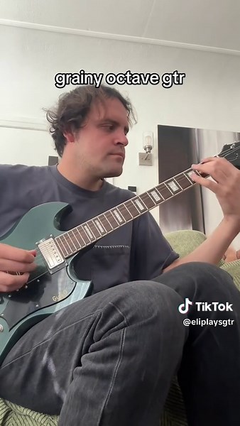 a little gtr rambling #guitartok #guitarpedals #guitareffects #guitarsolo