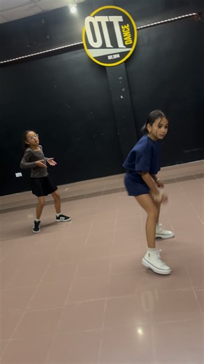 Clases de baile | 7 años a 12 años ¡Visítanos! 📍 Levittown, Toa Baja 📲 939-289-0770 WhatsApp | OTT Dance