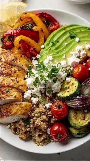 Healthy Grilled Chicken Quinoa Bowl 🥗🔥