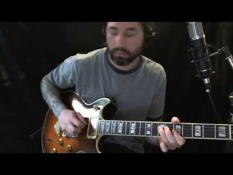 Soloing over 12 bar blues using minor pentatonic scale