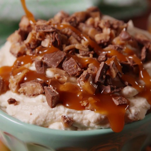 Heath bar lovers, this dip was made just for you. Full recipe: http://dlsh.it/GPA3ldM | Delish
