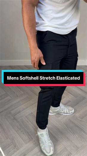 Soft shell stretchy cargo’s pants are a clean fit #cargopantsoufit