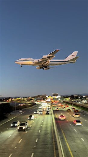 Doomsday Plane Arrives at LAX for First Time Ever