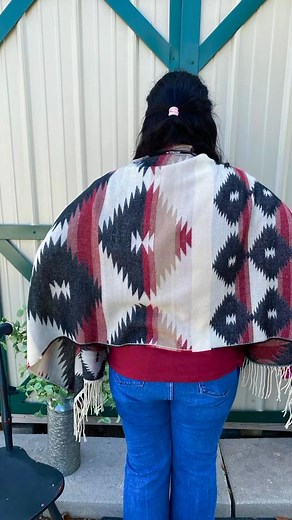 Cozy meets chic 癩 Our fan-favorite Aztec wraps are back—now in two...