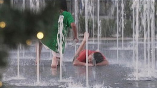 82° in Dallas the day after Christmas. Texas enjoyed the warm weather as kids played in fountains beneath glowing Christmas trees. | WFAA