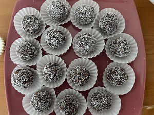 Rumové kuličky s kokosem - fotografie 13 - Toprecepty.cz