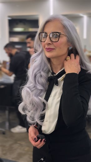 ＭＩＣＨＥＬ ＬＡＹＯＵＮ on Instagram‎: "لون طبيعي جماله يفوق الخيال !!!! بتوافقوني ؟؟؟!! #michellayoun"‎