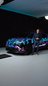 24K views · 1.7K reactions | Le nouveau Porsche Cayenne électrique est à découvrir la semaine prochaine au salon de Munich. Avant tout le monde, je vous dévoile son arme secrète : la recharge par induction, et c’est une première mondiale ! @porsche_france @porsche #porsche #porschecayenne #electricvehicles #induction #charging #worldpremiere #automobile #automotive #drive #germancar #carsofinstagram #cars #ev #longrange | Grégory Galiffi | Facebook