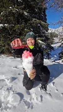 SEGERNYAAA.. MINUM ES SERUT ALAMI DARI KULKAS ALAM