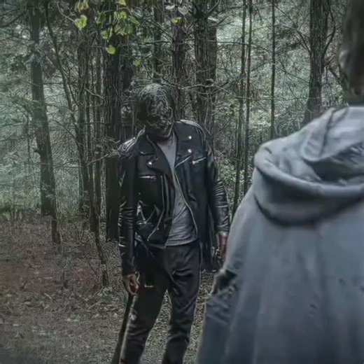 esans.ae on Instagram: "Masterful technique transforms fruit gathering into art. A skilled worker performs a mesmerizing maneuver that seems almost effortless. With a swift extension of the arm, he sends most of the fruits flying forward, only to pull the bucket back in one seamless motion. This technique happens so quickly, precisely, and smoothly that it looks like a single, flowing movement. The use of centripetal force is key here – as he extends, the fruits are thrown outward, and with perf