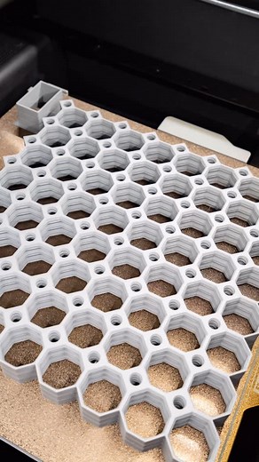 Skylake Labs on Instagram: "One of the best features of Multiboard is stackable printing. By ironing the top surface of each panel, you can print multiple panels in one run without unloading between prints. This 10+ hour print produced three panels seamlessly! Have you tried printing in stacks? #3DPrinting #timelapse #bambulab #p1s #polymaker3d #sony #makerworld #thangs #multiboard"