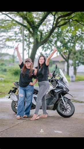 Mom and Duo Photoshoot Ideas