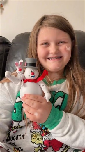 Shelly Ray on Instagram: "❄️⛄️ Frosty is in the house ⛄️❄️ We’re always loving classic toys, and this Frosty the Snowman figure from Jada Toys is pure holiday nostalgia. 🎩✨ Fully poseable and full of personality, this Frosty brings one of our favorite Christmas movies to life. Frosty the Snowman will forever be a holiday favorite in our home, and now the kids can play out the magic all season long. 🎄💙 Who else watches Frosty the Snowman every Christmas? 🎶❄️"