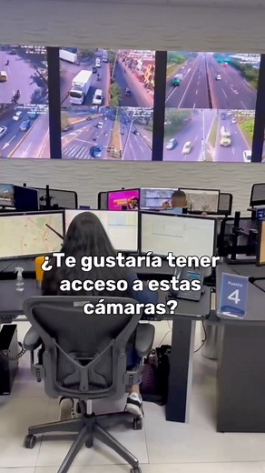 📸 Las 80 Cámaras del Circuito Cerrado de Televisión #CCTV nos permiten tomar decisiones inteligentes en la vía.📍Planificar tus recorridos es muy fácil. Ingresa desde tu celular o computador y optimiza tus desplazamientos. 🛣️ | Secretaría de Movilidad de Medellín